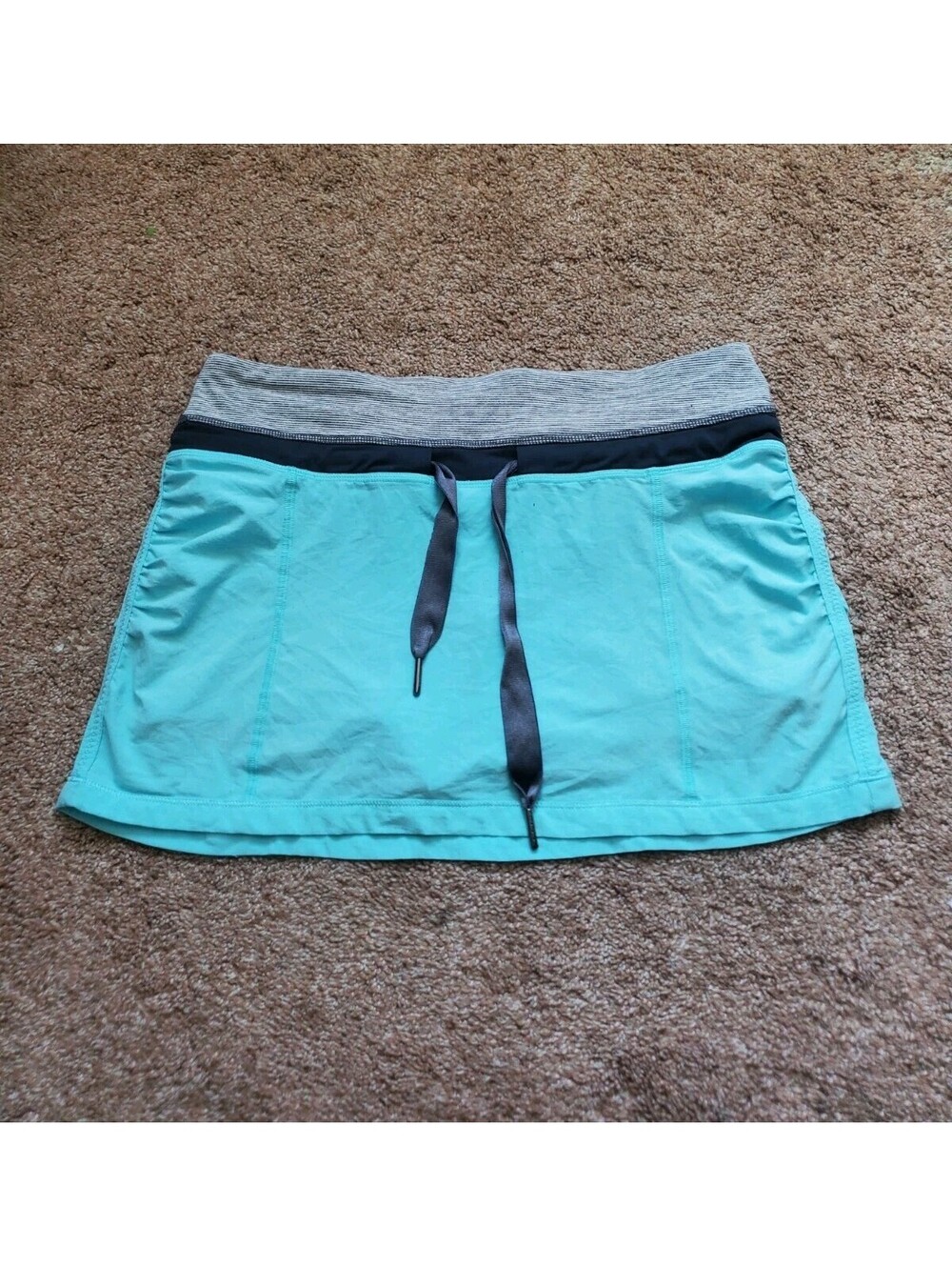 Lululemon Low Rise Light Blue Skirt Skort Size 4 Y2K 2000s Athleisure